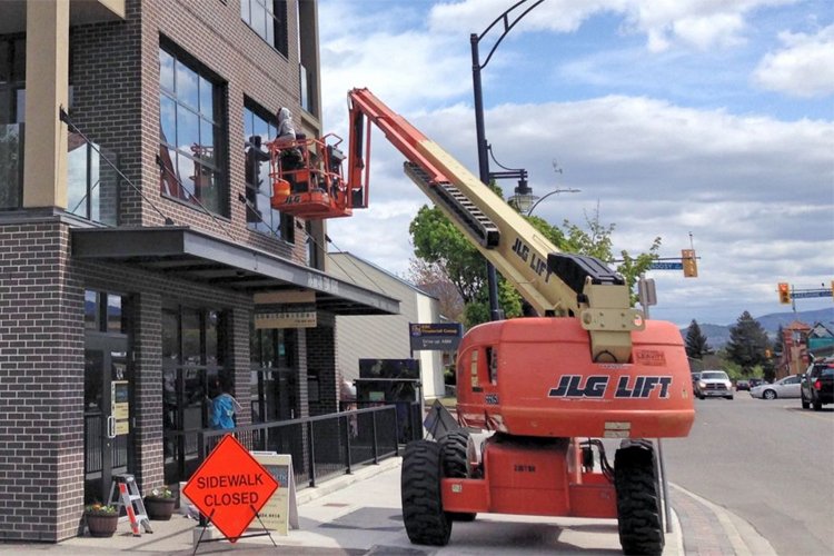 High Window Cleaning From Heights Affordable Dependable Best North Bay Binx
